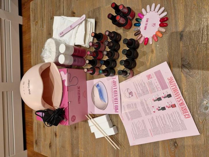 Gellac complete set + 14 kleuren lak., Sieraden, Tassen en Uiterlijk, Uiterlijk | Cosmetica en Make-up, Gebruikt, Handen en Nagels