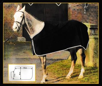 Nieuw fleece zweetdeken voor paarden beschikbaar voor biedingen