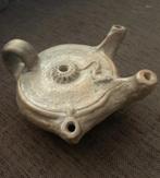Oud aarderwerk olielampje 3 arms, Antiek en Kunst, Antiek | Tin, Ophalen of Verzenden
