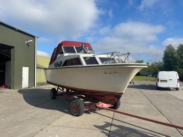 Fjord Selcruiser 27 FT achterkajuit grote kuip Volvo 170 pk beschikbaar voor biedingen