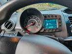 Chevrolet Spark 1.0 Bifuel 2012 Rood, Auto's, Zwart, 4 cilinders, Origineel Nederlands, 36 €/maand