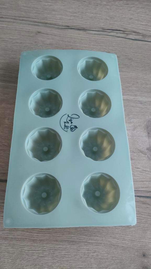 Ongebruikte siliconen bakvorm voor mini tulbandjes, Hobby en Vrije tijd, Taarten en Cupcakes maken, Nieuw, Bakvorm, Ophalen of Verzenden