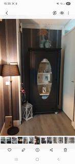 Vintage vitrinekast met glazen deur, Ophalen, Glas, Vintage, 50 tot 100 cm