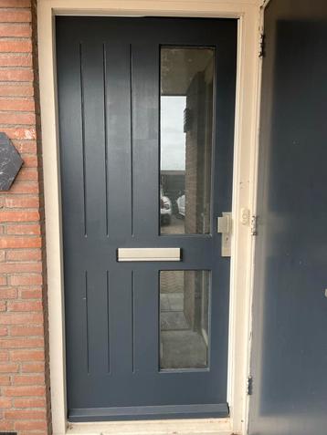 Stevige Voordeur met Dubbel Glas - 211x92 cm beschikbaar voor biedingen