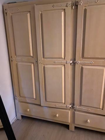 4 deurs kledingkast te koop
