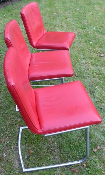 3 leren Ferrari-rode stoelen - rvs slede-poten beschikbaar voor biedingen