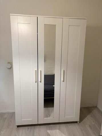 Ikea witte kleidingkast 3 deuren beschikbaar voor biedingen