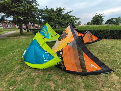 Airrush Kiteset Kites 7m en 10m + Bar, Watersport en Boten, Kitesurfen, Gebruikt, Kitesurf-set, 10 m², Twintip, Ophalen