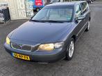 Volvo V70 2004, 170PK, open dak, trekhaak,motor+autom prima., Beige, Overige kleuren, Stationwagon, Lederen bekleding