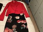Rood Jasje & Gebloemde Rok Set, Kleding | Dames, Rokken, Maat 38/40 (M), Ophalen of Verzenden, Zo goed als nieuw, Knielengte