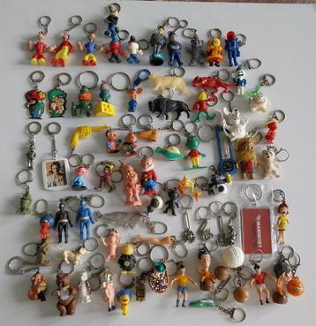 76 Sleutelhangers. beschikbaar voor biedingen