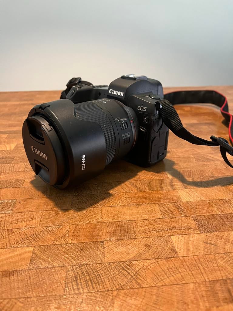 Canon EOS R met 24-105 lens en Røde microfoon, Ophalen, Spiegelreflex, Canon, Zo goed als nieuw