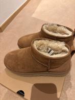 UGG maat 39, Kleding | Dames, Schoenen, Ophalen of Verzenden, Zo goed als nieuw, Bruin