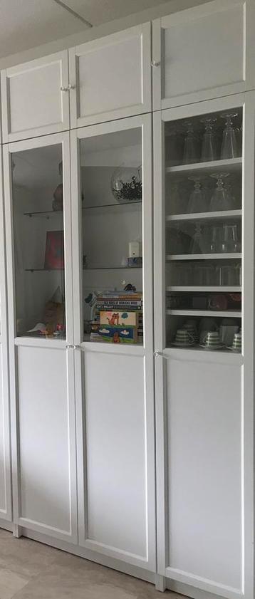 Vitrinekast Ikea zonder inhoud 