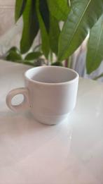 Wiite koffie kopjes porselein met oor, Ophalen of Verzenden, Zo goed als nieuw, Effen, Kop(pen) en/of Schotel(s)