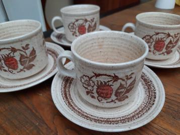 Churchill England Homespun 4 x kop en schotel Stonecast beschikbaar voor biedingen