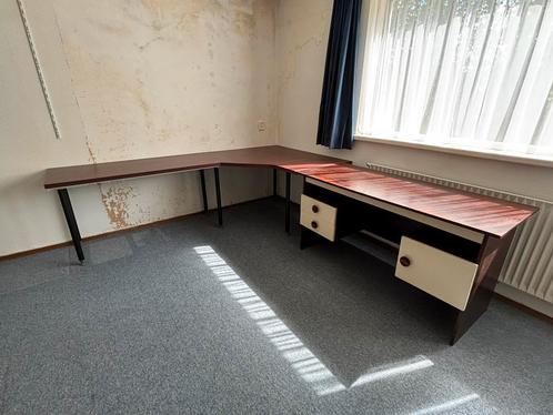 Hoekopstelling Houten bureau met kastje en 2 lades., Huis en Inrichting, Bureaus, Zo goed als nieuw, In hoogte verstelbaar, Ophalen