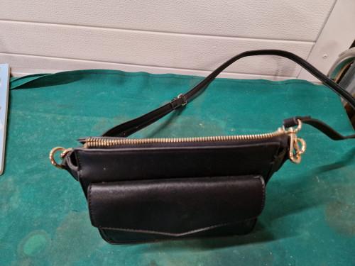 schoudertas giuliano klassiek nieuw, Sieraden, Tassen en Uiterlijk, Ophalen of Verzenden, 'T Olde Gre-j, Info@toldegrej.nl, Endepoelstraat 20f Didam