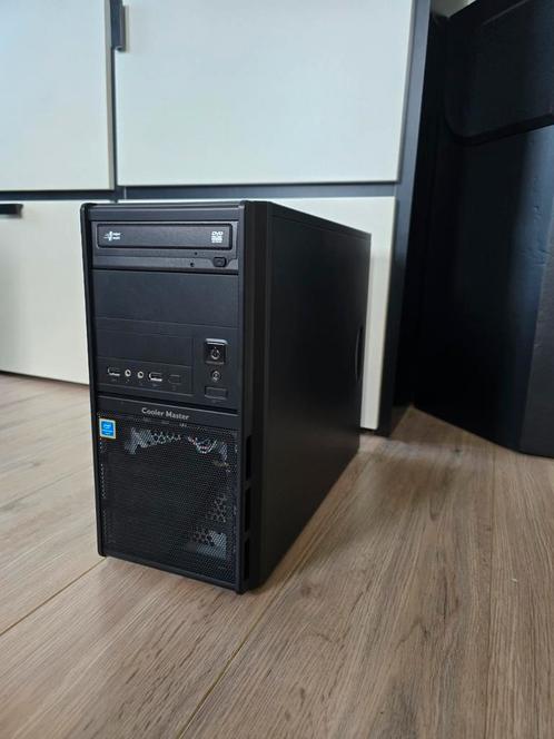 Cooler Master Elite 342 Desktop PC - Windows 11 Home, Computers en Software, Desktop Pc's, Gebruikt, 3 tot 4 Ghz, SSD, 4 GB, Ophalen of Verzenden