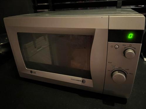 LG Intellowave magnetron (+ DEFROST), Witgoed en Apparatuur, Magnetrons, Gebruikt, Vrijstaand, Magnetron, 45 tot 60 cm, Draaiplateau
