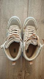 Beige hogere sneakers Oxmox, Ophalen of Verzenden, Zo goed als nieuw, Beige, Sneakers of Gympen