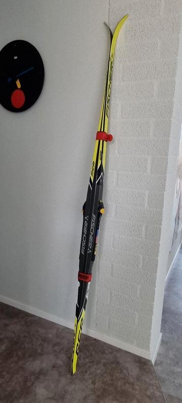 Nieuwe Fischer RCR Crown Langlaufski's 207cm beschikbaar voor biedingen