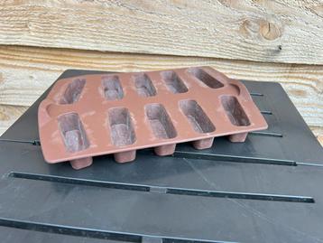 MFV mini cake tupperware beschikbaar voor biedingen