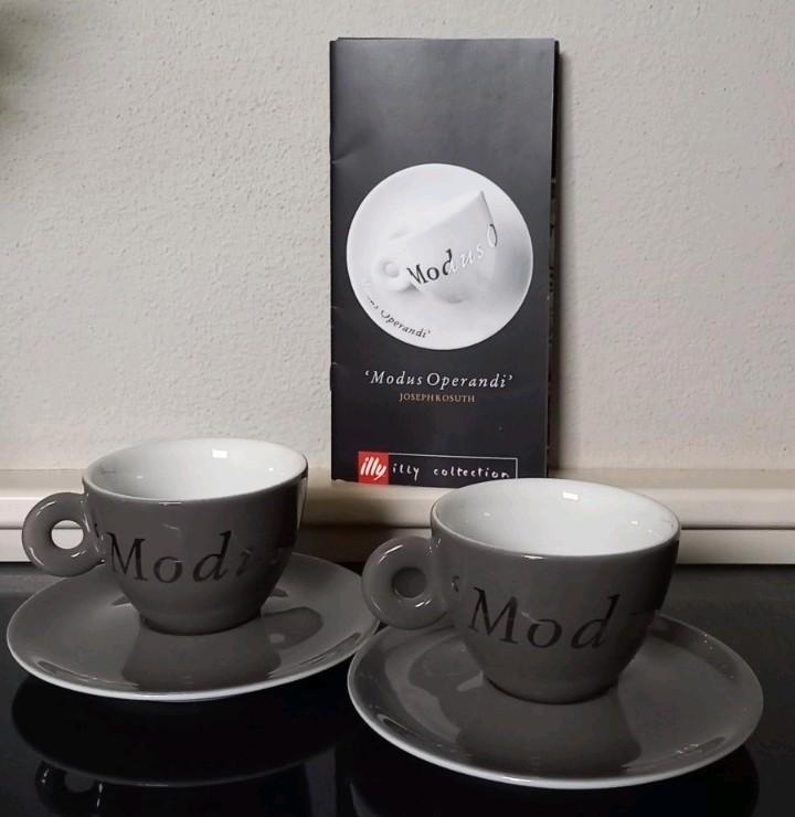 Illy art cappuccino kop en schotels Modus Operandi, Huis en Inrichting, Keuken | Servies, Zo goed als nieuw, Kop(pen) en/of Schotel(s)
