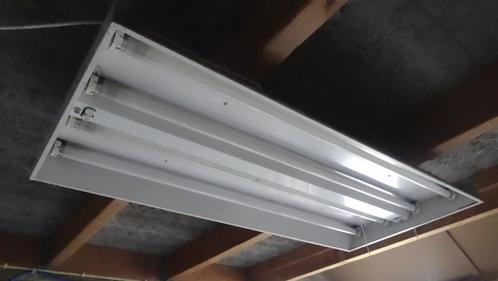 Twee TL armaturen (inclusief 4 en 2 lampen), Huis en Inrichting, Lampen | Plafondlampen, Ophalen