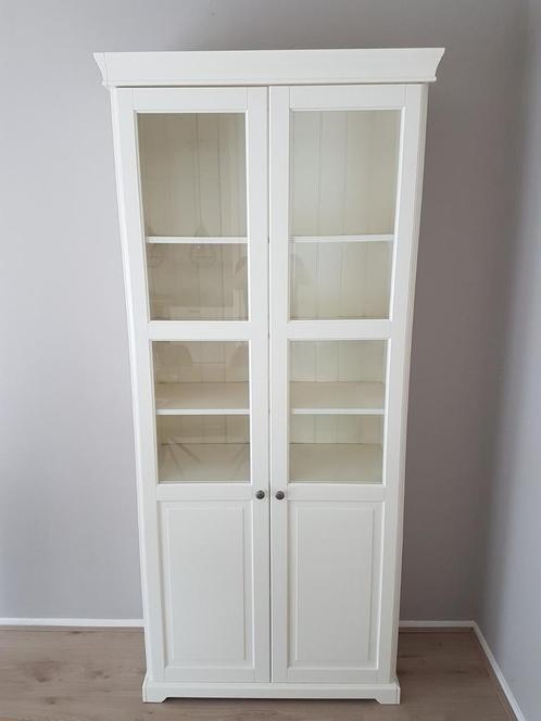 Z.g.a.n. Ikea Liatorp vitrinekast/buffetkast, Huis en Inrichting, Kasten | Vitrinekasten, Zo goed als nieuw, 25 tot 50 cm, Ophalen