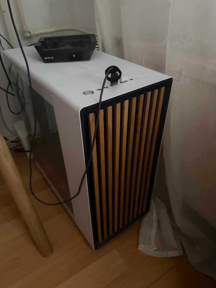 GAME PC | AMD 7800 X3D & ASUS RTX 4070 SUPER OC, Computers en Software, Desktop Pc's, Zo goed als nieuw, 4 Ghz of meer, SSD, 32 GB