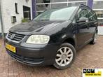 Volkswagen Touran 1.6-16V FSI * AIRCO * NAVIGATIE * 6 BAK *, Auto's, Volkswagen, Origineel Nederlands, Te koop, 5 stoelen, 14 km/l