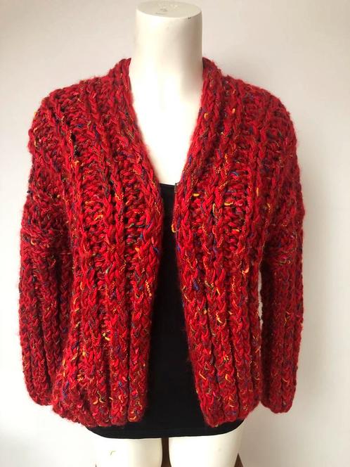 Kiro by kim rood kabel gebreid vest openvallend dik, Kleding | Dames, Truien en Vesten, Nieuw, Maat 42/44 (L), Rood, Ophalen of Verzenden