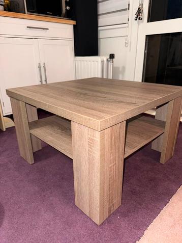 Salontafel beschikbaar voor biedingen