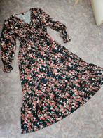 Zwierige, lange donkergroene jurk, mt 44, Maat 42/44 (L), Ophalen of Verzenden, Zo goed als nieuw, Onder de knie