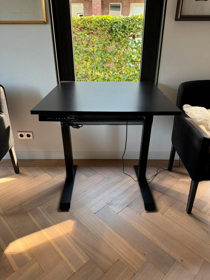 Studydesk Klein Elektrisch Zit-Sta Bureau, Huis en Inrichting, Bureaus, Zo goed als nieuw, Stabureau, Elektrisch, Ophalen