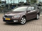 Skoda Octavia 1.4 TSI Greentech Elegance Dealerondh Automaat, Euro 5, Gebruikt, 4 cilinders, Bruin