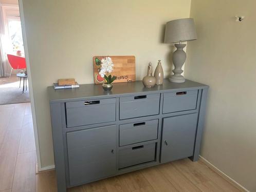 grijze dressoir kast met kasthes en laden, Huis en Inrichting, Kasten | Dressoirs, Zo goed als nieuw, 25 tot 50 cm, Met lade(s)