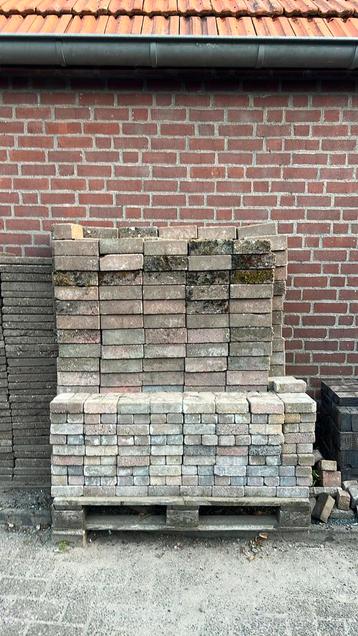Betonklinkers BKK 21 x 10,5 x 8 beschikbaar voor biedingen