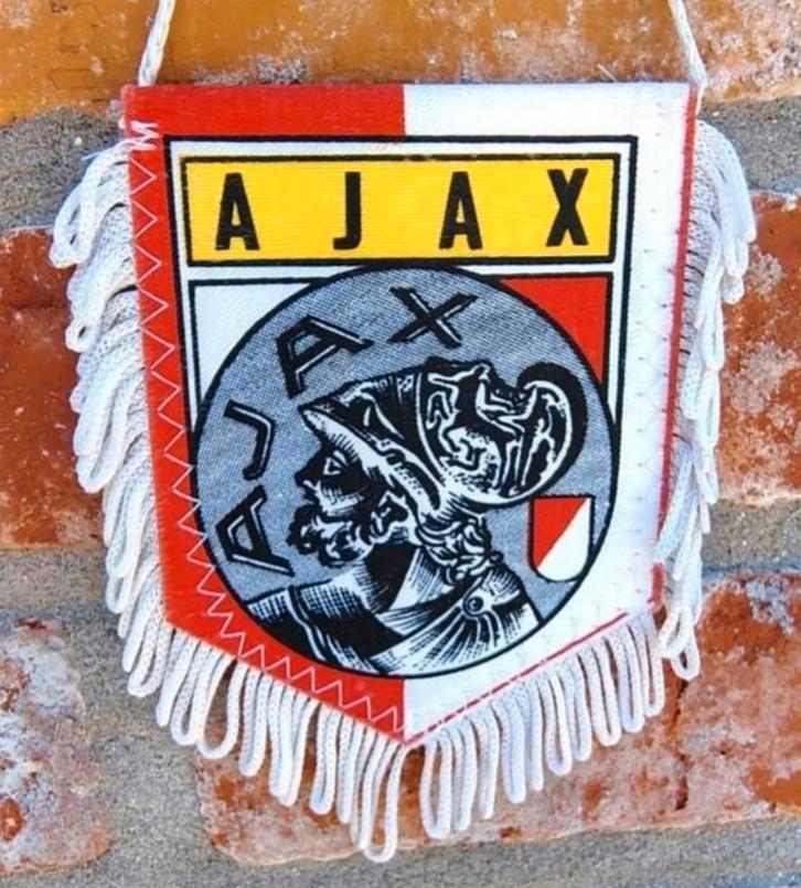 Ajax Amsterdam afc 1980 prachtige vintage vaan, Verzamelen, Sportartikelen en Voetbal, Zo goed als nieuw, Buitenlandse clubs, Ophalen of Verzenden