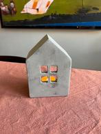 Huisje met waxinelichtje, Overige materialen, Ophalen of Verzenden, Zo goed als nieuw, Grijs