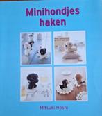 Boek mini hondjes haken - Mitsuki Hoshi, Verzenden, Zo goed als nieuw, Haken, Patroon of Boek