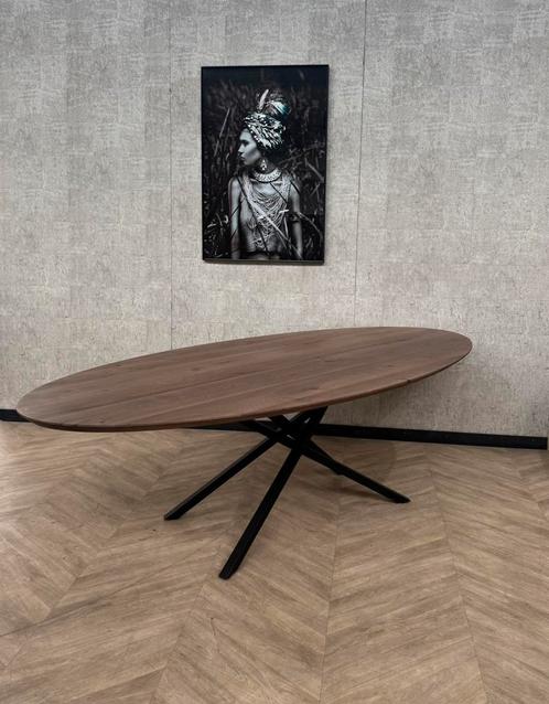 Grote eiken ovaal eettafel 260x120cm *showroom, Huis en Inrichting, Tafels | Eettafels, Zo goed als nieuw, 100 tot 150 cm, 200 cm of meer
