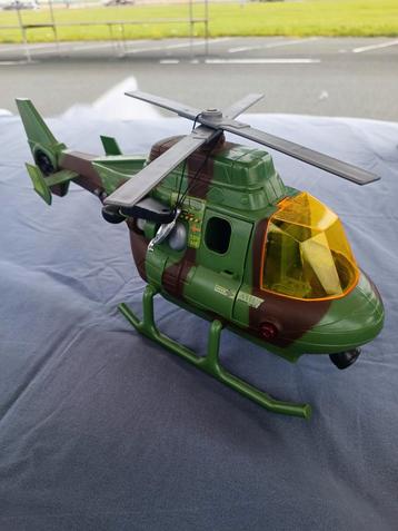 Leger helikopter  beschikbaar voor biedingen