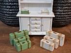 Miniatuur brocante kofferset, tissuedoos, schaal 1:12, Verzamelen, Poppenhuizen en Toebehoren, Ophalen of Verzenden, Nieuw, Decoratie