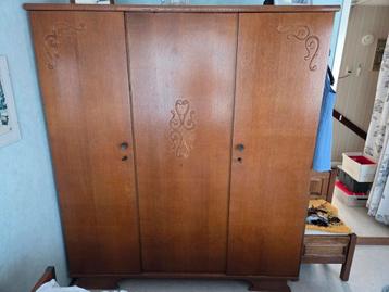 Prachtige antieke kledingkast - vóór 9 november ophalen beschikbaar voor biedingen