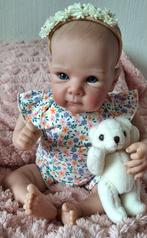 Wegens inkrimpen verzameling is deze babypop te koop, Ophalen of Verzenden, Zo goed als nieuw, Pop