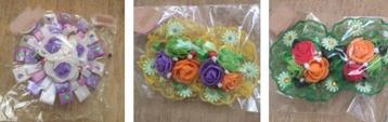Diverse cadeautjes Nieuw handwerk rozen bloemen beschikbaar voor biedingen