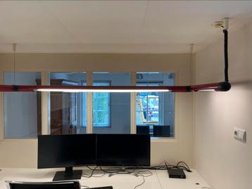Rode design hanglamp buisprofiel beschikbaar voor biedingen