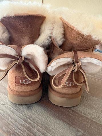 1x gedragen originele Ugg Minj Baley Bow II mt 38 beschikbaar voor biedingen